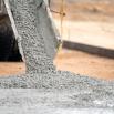 Pourquoi préférer le béton prêt à l’emploi à la bétonnière ?